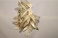 Load image into Gallery viewer, Λαμπάδα βάπτισης νεράϊδα χρυσολαδί