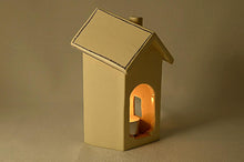 Load image into Gallery viewer, Κεραμικό σπιτάκι λευκό για ρεσό
