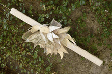 Load image into Gallery viewer, Λαμπάδα βάπτισης νεράϊδα χρυσολαδί