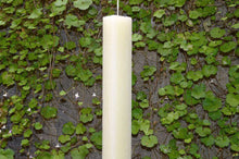 Load image into Gallery viewer, Λαμπάδα βάπτισης πλακέ φαρδιά  κοντή