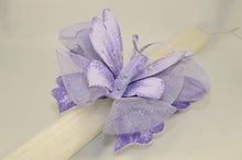 Load image into Gallery viewer, Λαμπάδα βάπτισης με πεταλούδα μεταλλική