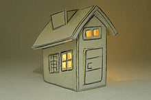 Load image into Gallery viewer, Κεραμικό σπιτάκι για ρεσό λευκό