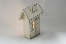 Load image into Gallery viewer, Κεραμικό σπιτάκι  λευκό μεγάλο για ρεσό