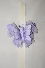 Load image into Gallery viewer, Λαμπάδα βάπτισης με πεταλούδα μεταλλική