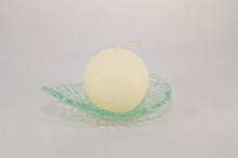 Load image into Gallery viewer, Γυάλινη χειροποίητη βάση σφαίρας  "dip bowl" μικρή.