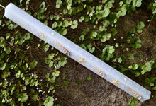 Load image into Gallery viewer, Λαμπάδα βάπτισης  με αστερίες και κοχύλια