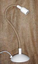 Load image into Gallery viewer, Επιτραπέζιο φωτιστικό μεταλλικό με σχοινί