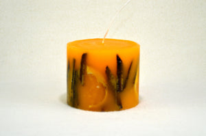 Χειροποίητο αρωματικό κερί 9x7,5 cm με ξυλάκια κανέλας