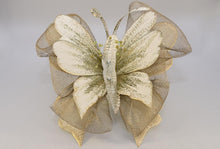 Load image into Gallery viewer, Λαμπάδα βάπτισης πεταλούδα χειροποίητη μεταλλική